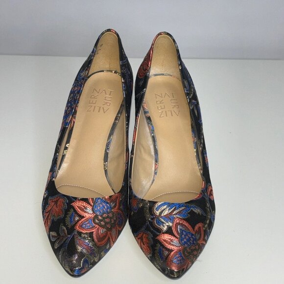 NATURALIZER high heel floral shoe size 7 - Picture 3 of 4